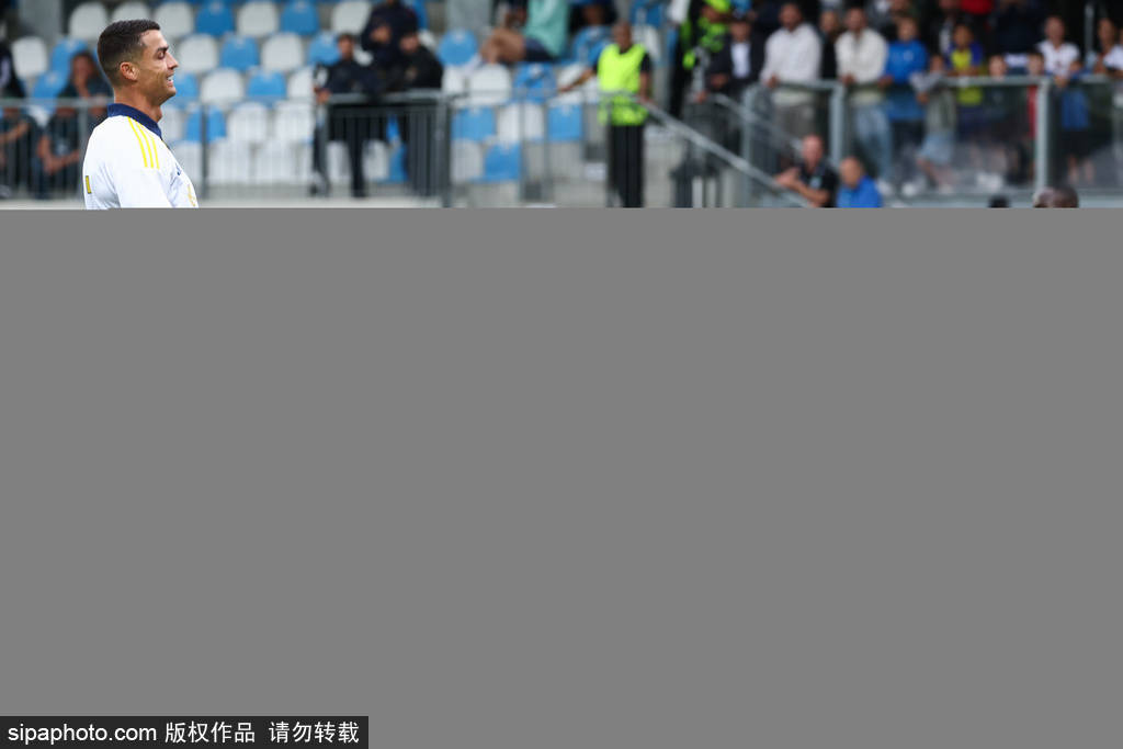 联手C罗！官方：29岁科曼加盟利雅得胜利，转会费近3000万欧